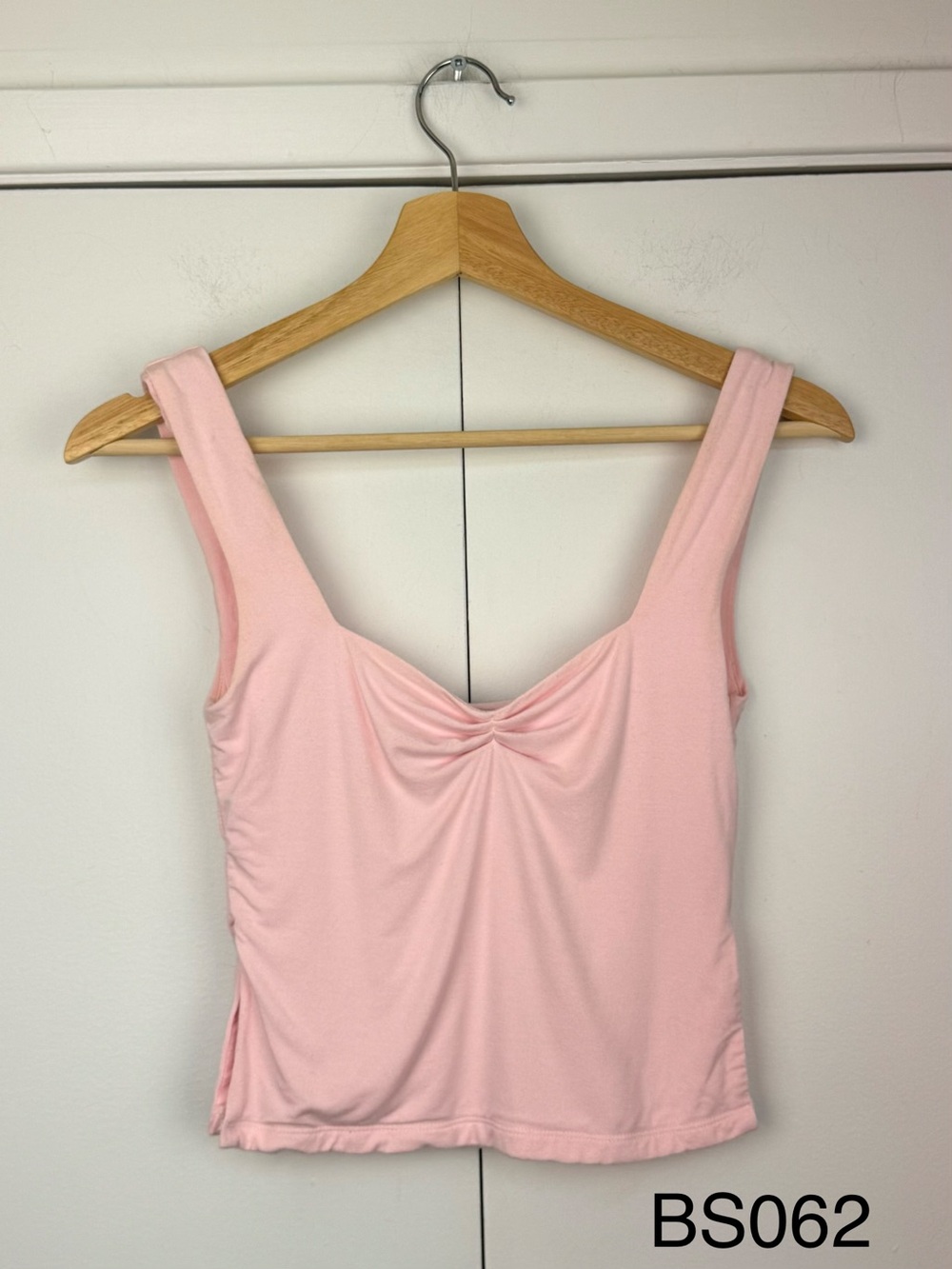 White Fox Boutique Pink Ruched Crop Tank Top XS